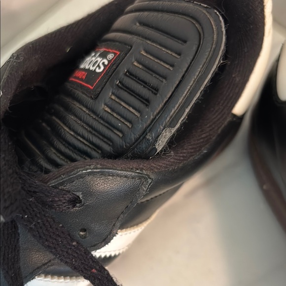 Adidas Black and White Classic Sneakers - Picture 5 of 6